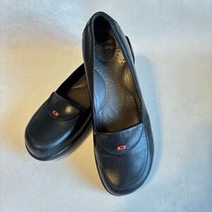 Dansko Desiree Black Leather Slip On Loafers with Red Accent, size 8, EU38